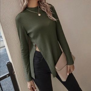 Solid side slit mock neck tee